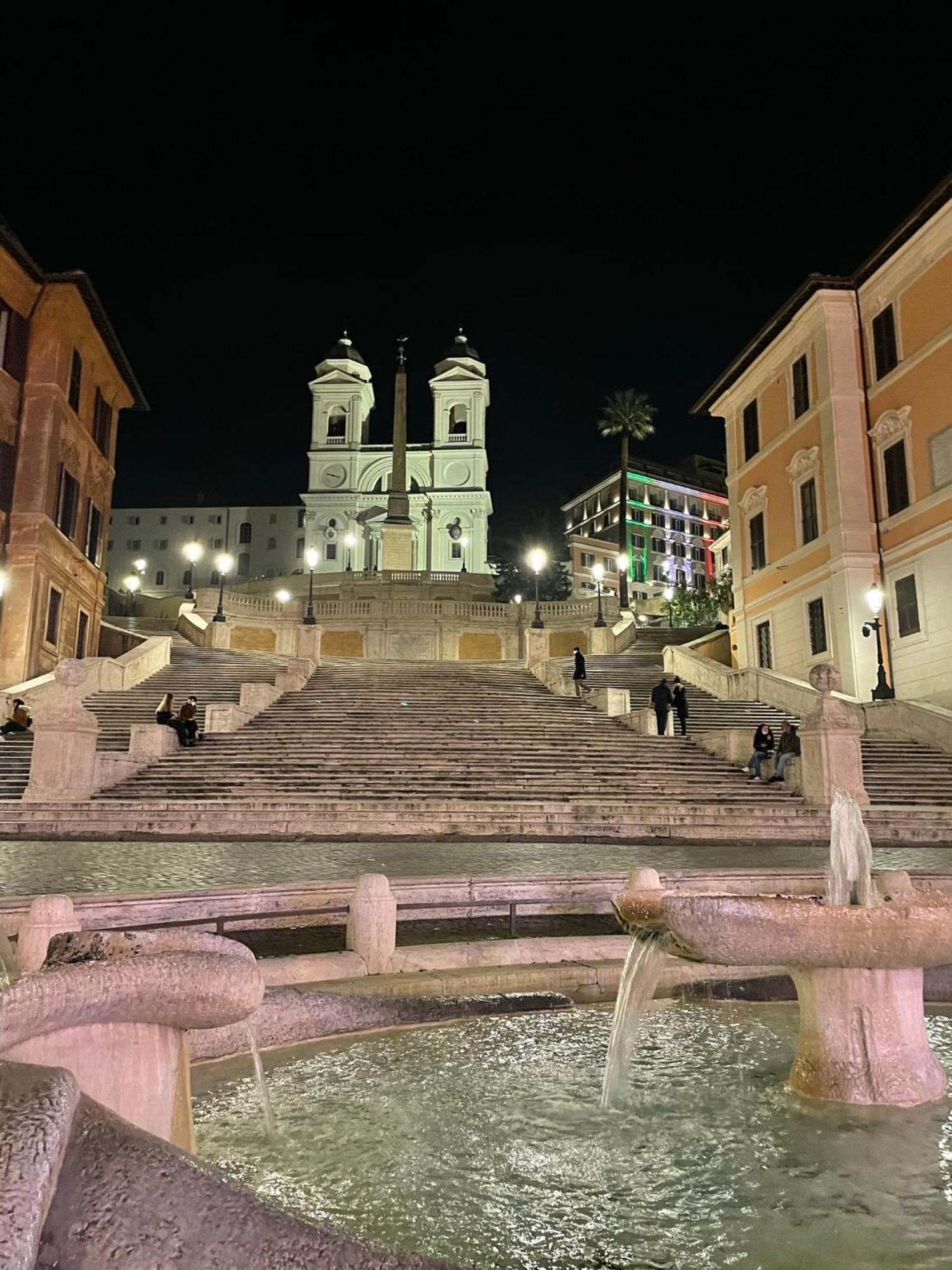 Aurora House - Appartamento Accogliente A Barberini, Rome